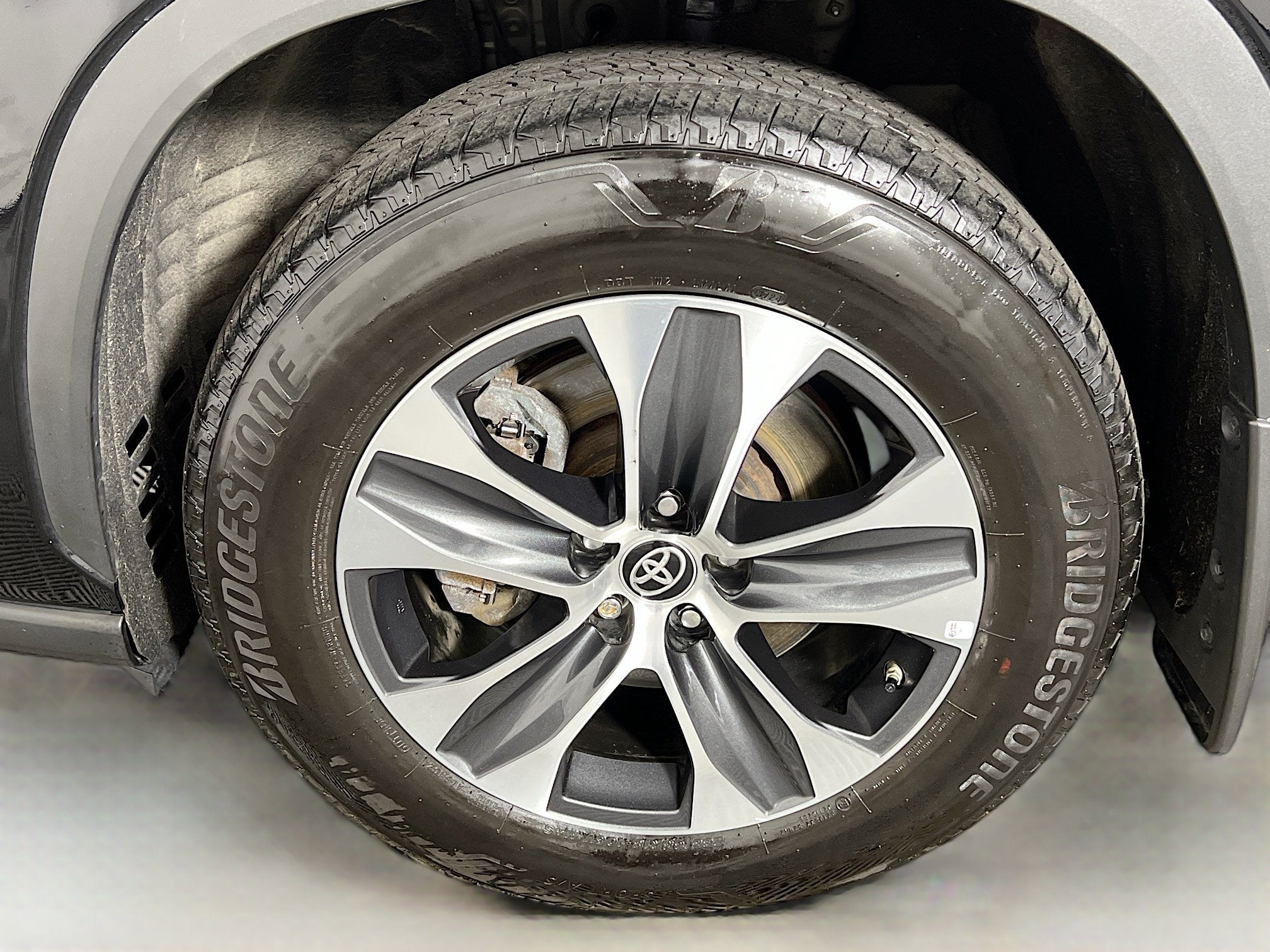 2025 Toyota Highlander Base