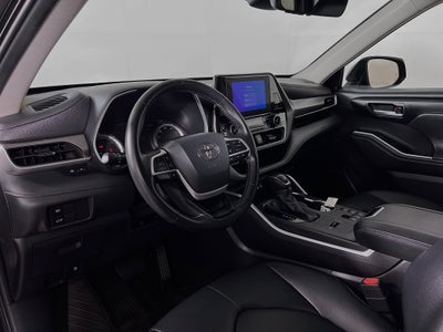 2025 Toyota Highlander Base