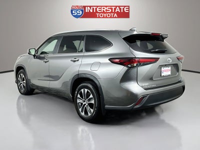 2026 Toyota Highlander Hybrid XLE