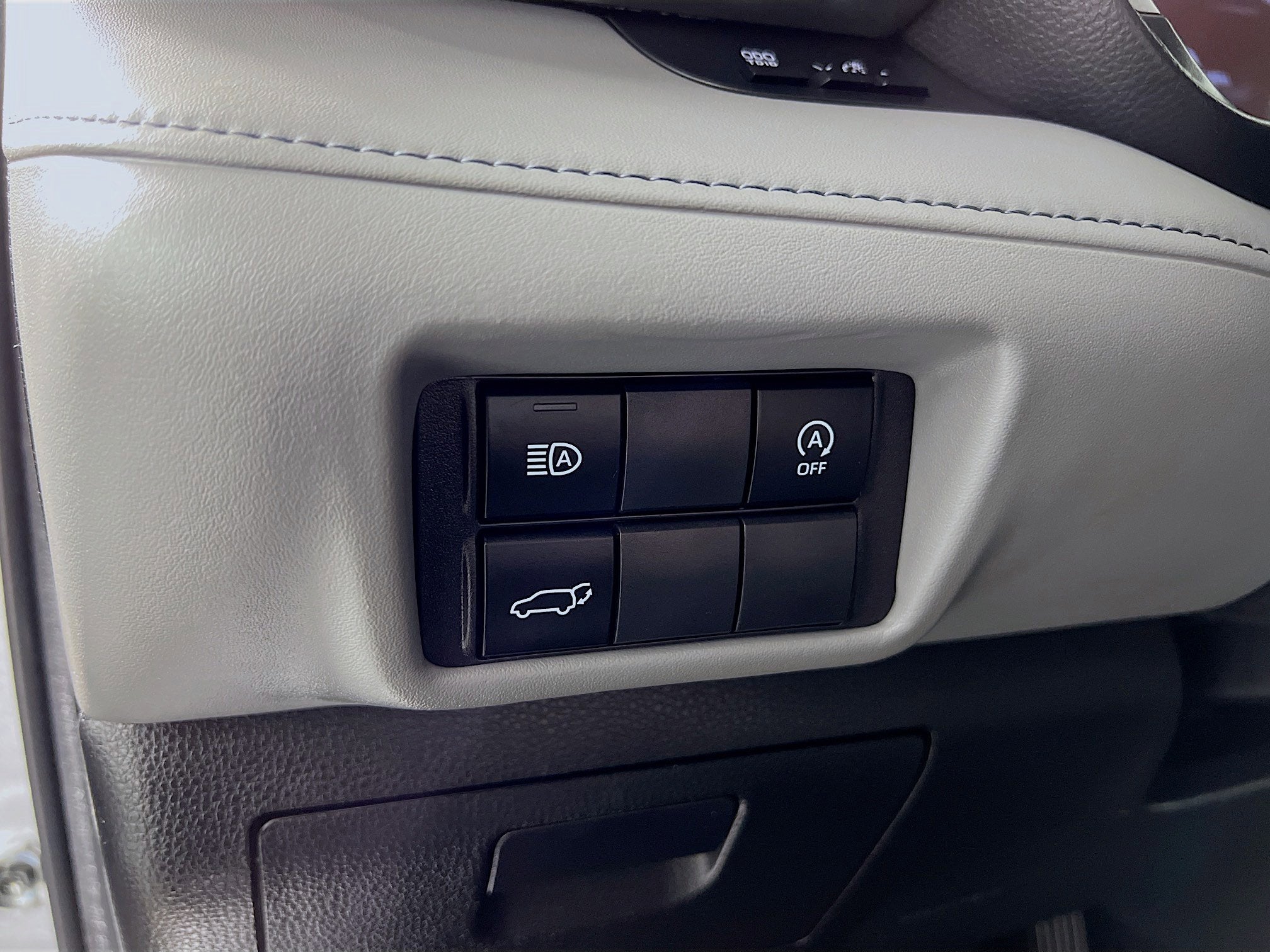 2023 Toyota Highlander Base