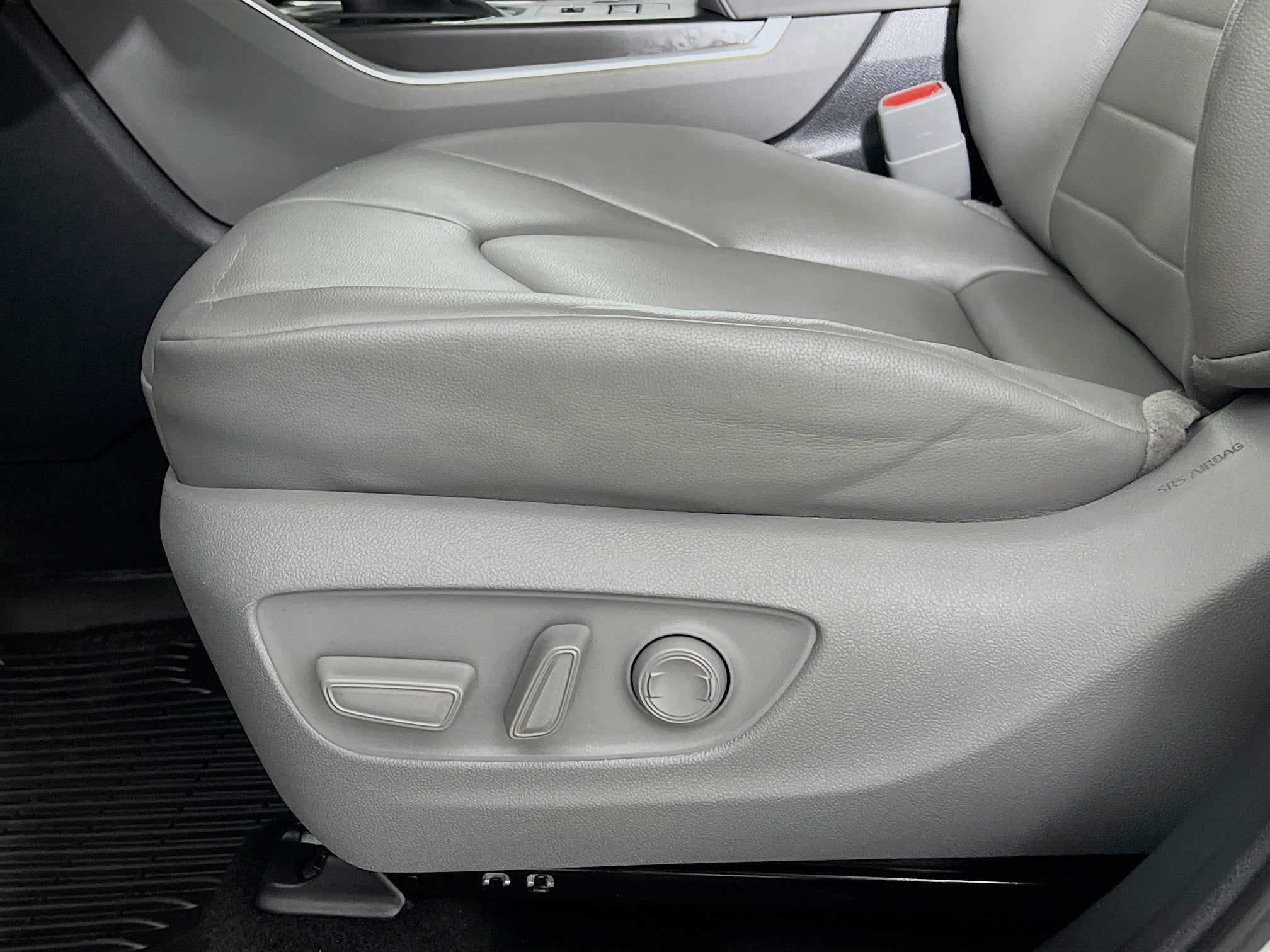 2023 Toyota Highlander Base