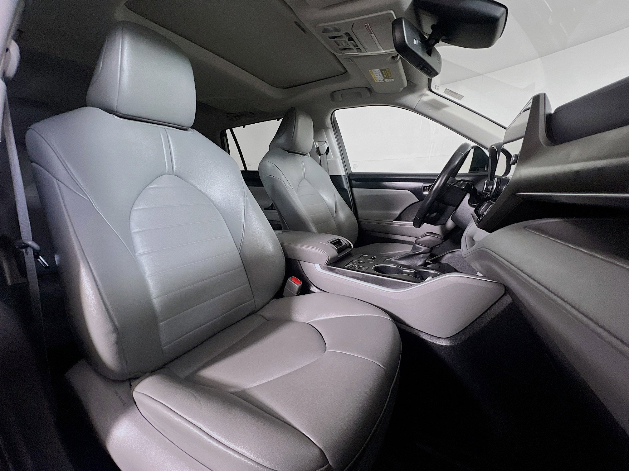 2023 Toyota Highlander Base