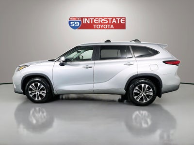 2023 Toyota Highlander Base