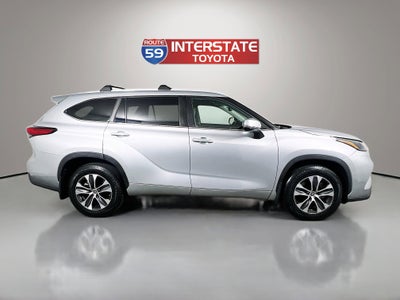 2023 Toyota Highlander Base