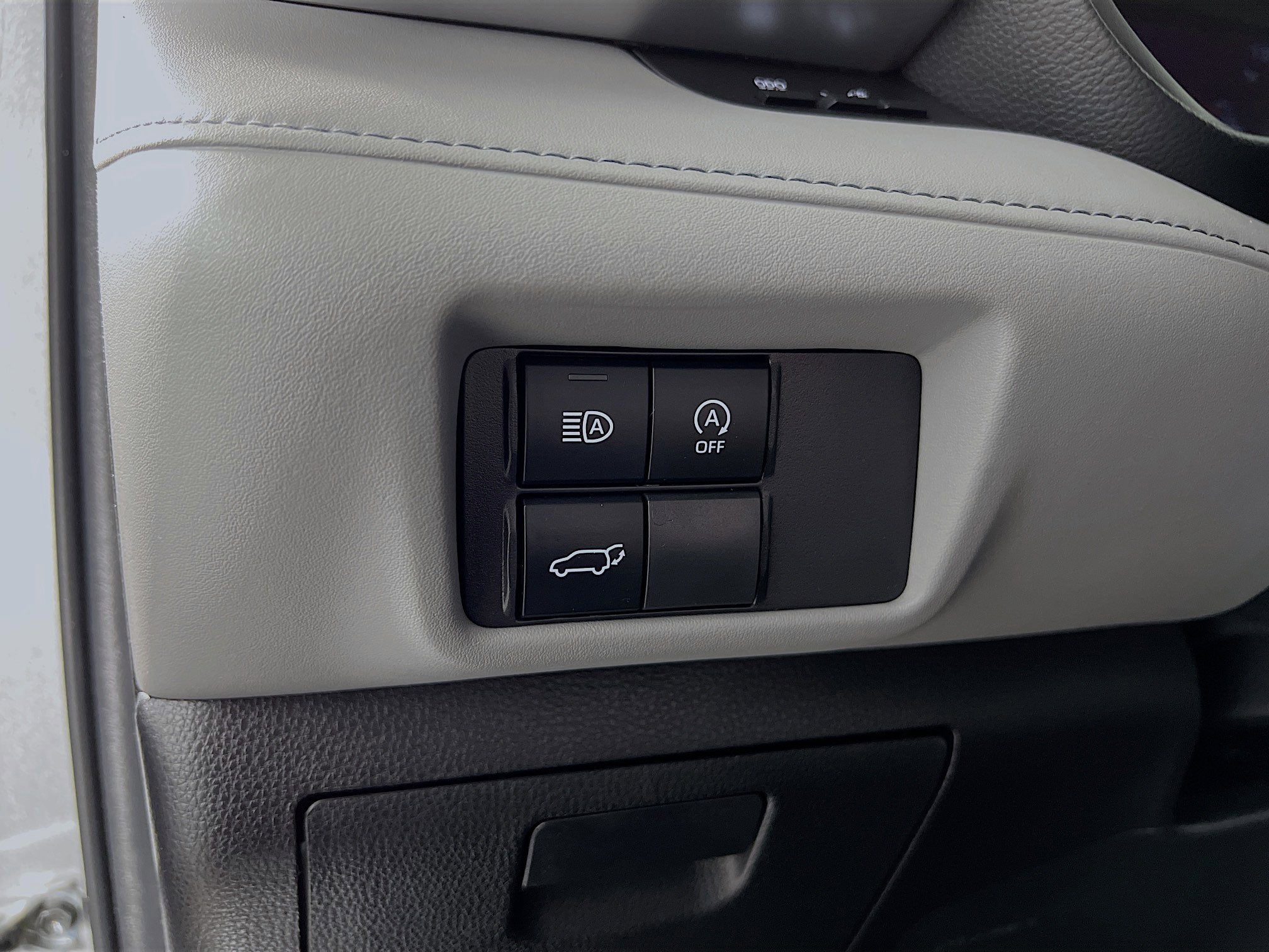 2023 Toyota Highlander Base