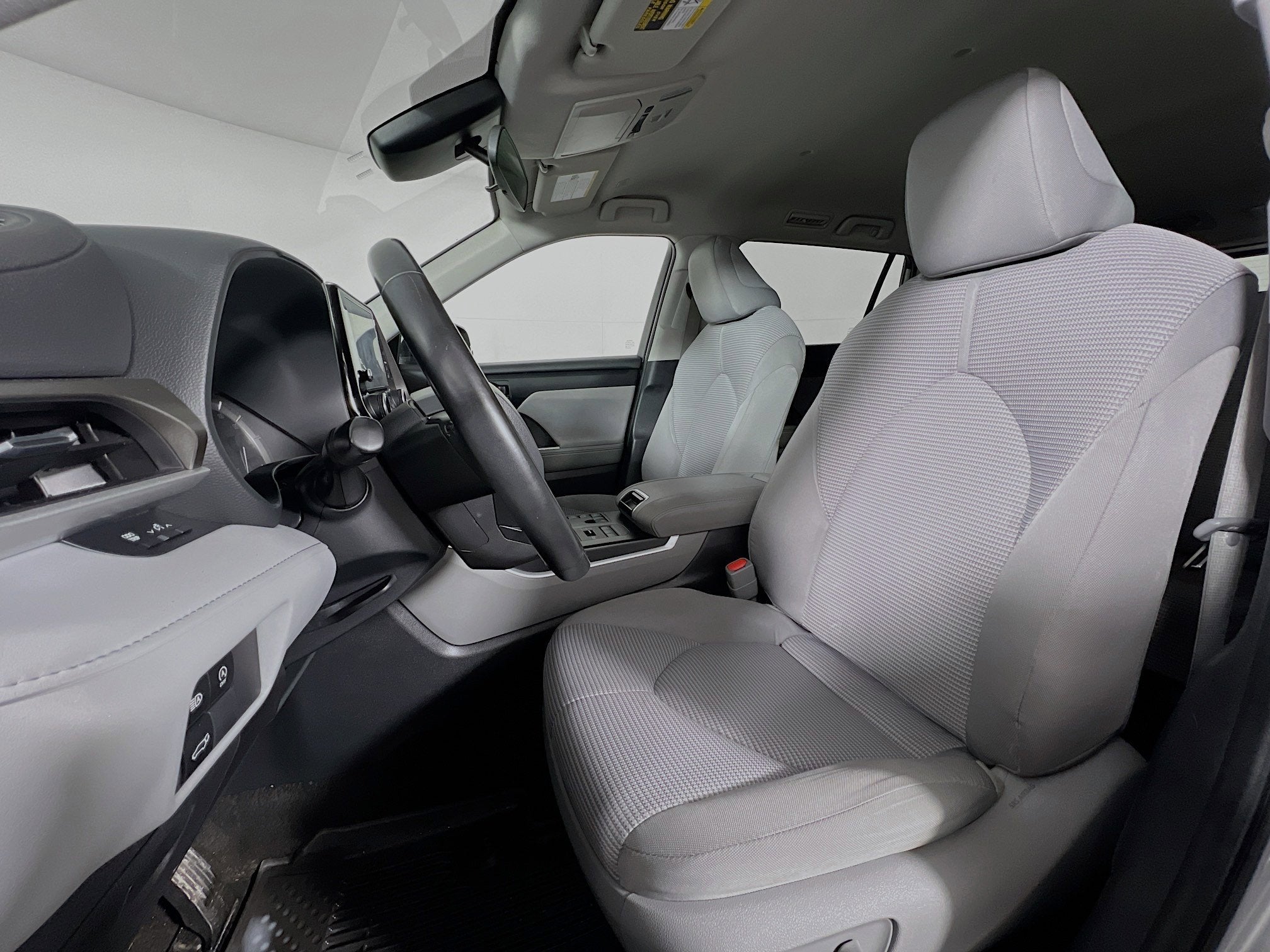 2023 Toyota Highlander Base