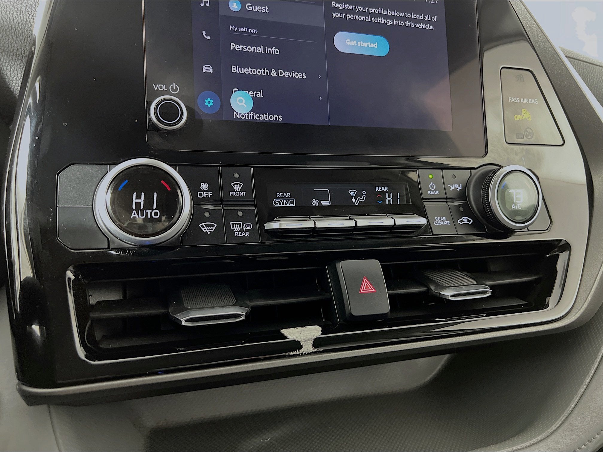 2023 Toyota Highlander Base