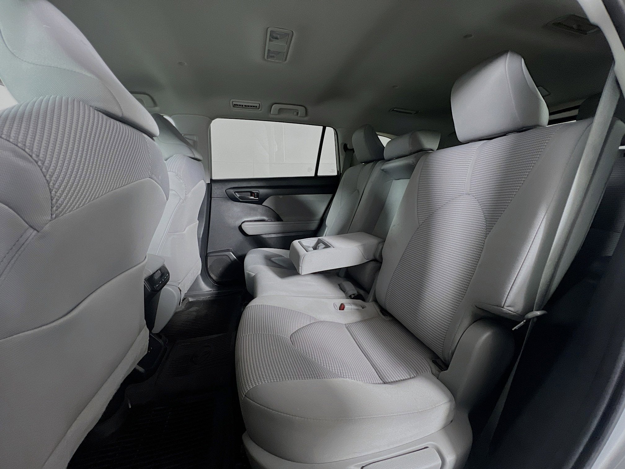 2023 Toyota Highlander Base