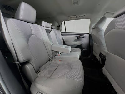 2023 Toyota Highlander Base