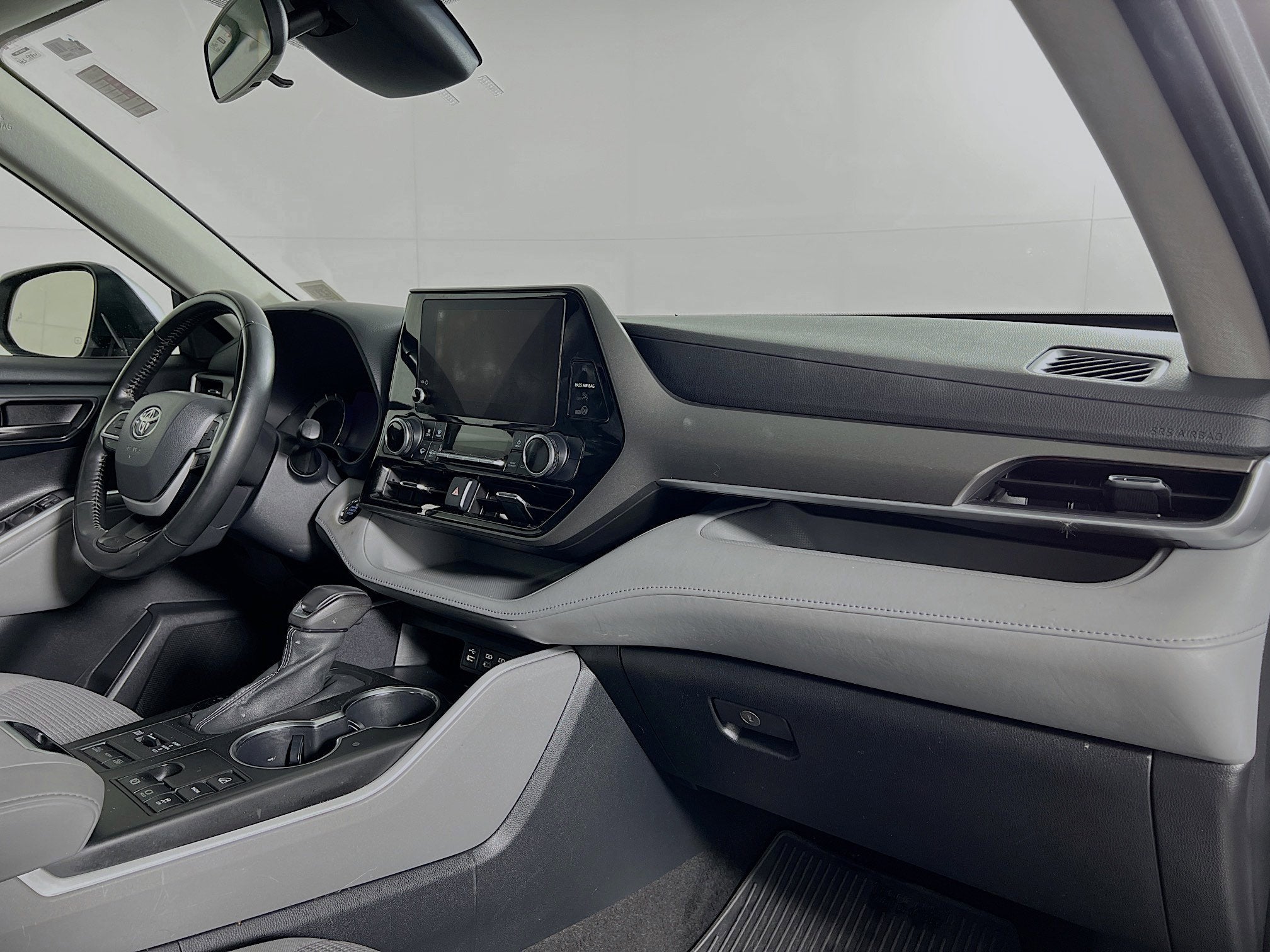 2023 Toyota Highlander Base