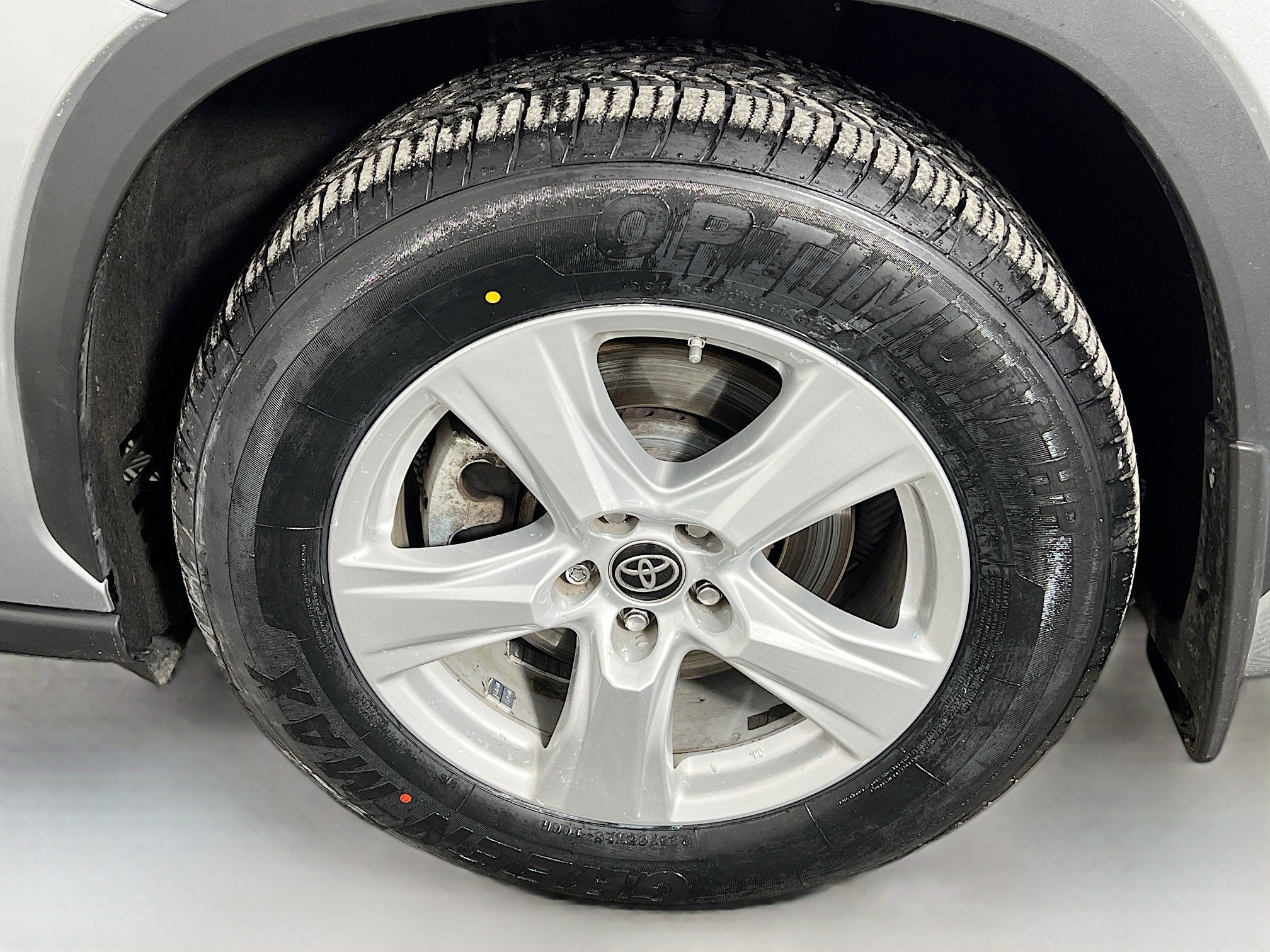 2023 Toyota Highlander Base