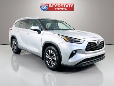 2023 Toyota Highlander Base