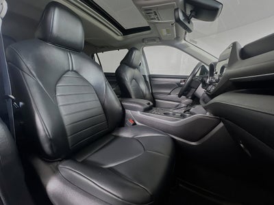 2023 Toyota Highlander Base