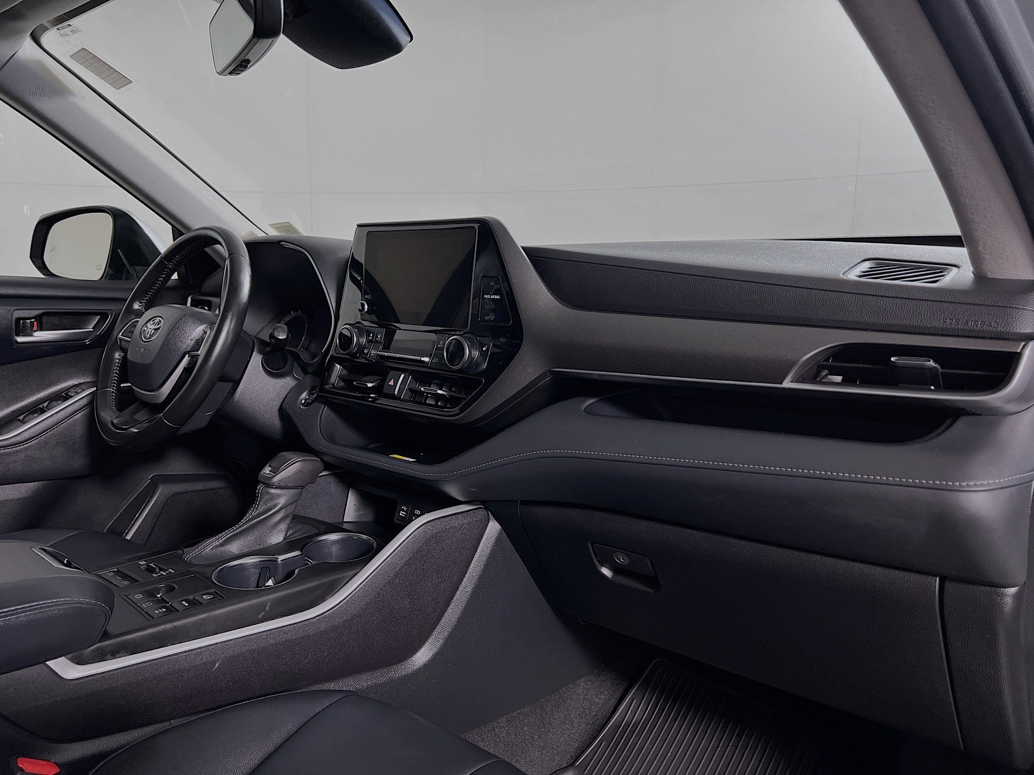 2023 Toyota Highlander Base