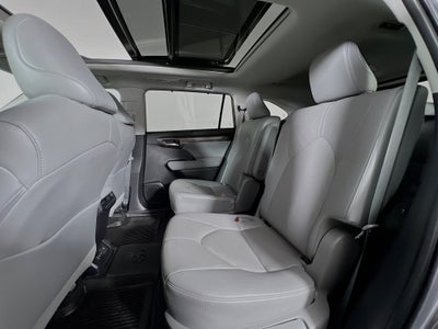 2023 Toyota Highlander Platinum
