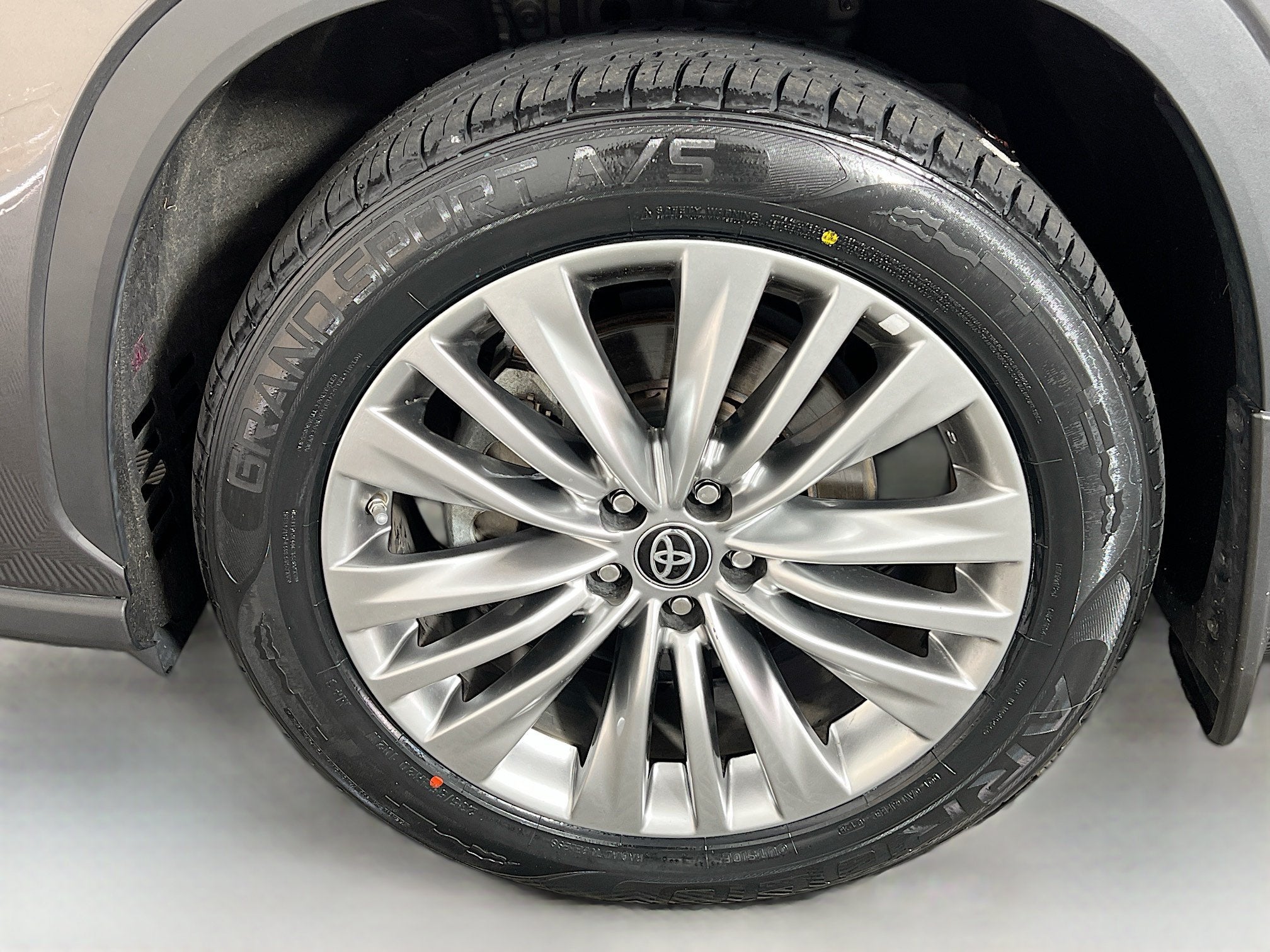 2023 Toyota Highlander Platinum