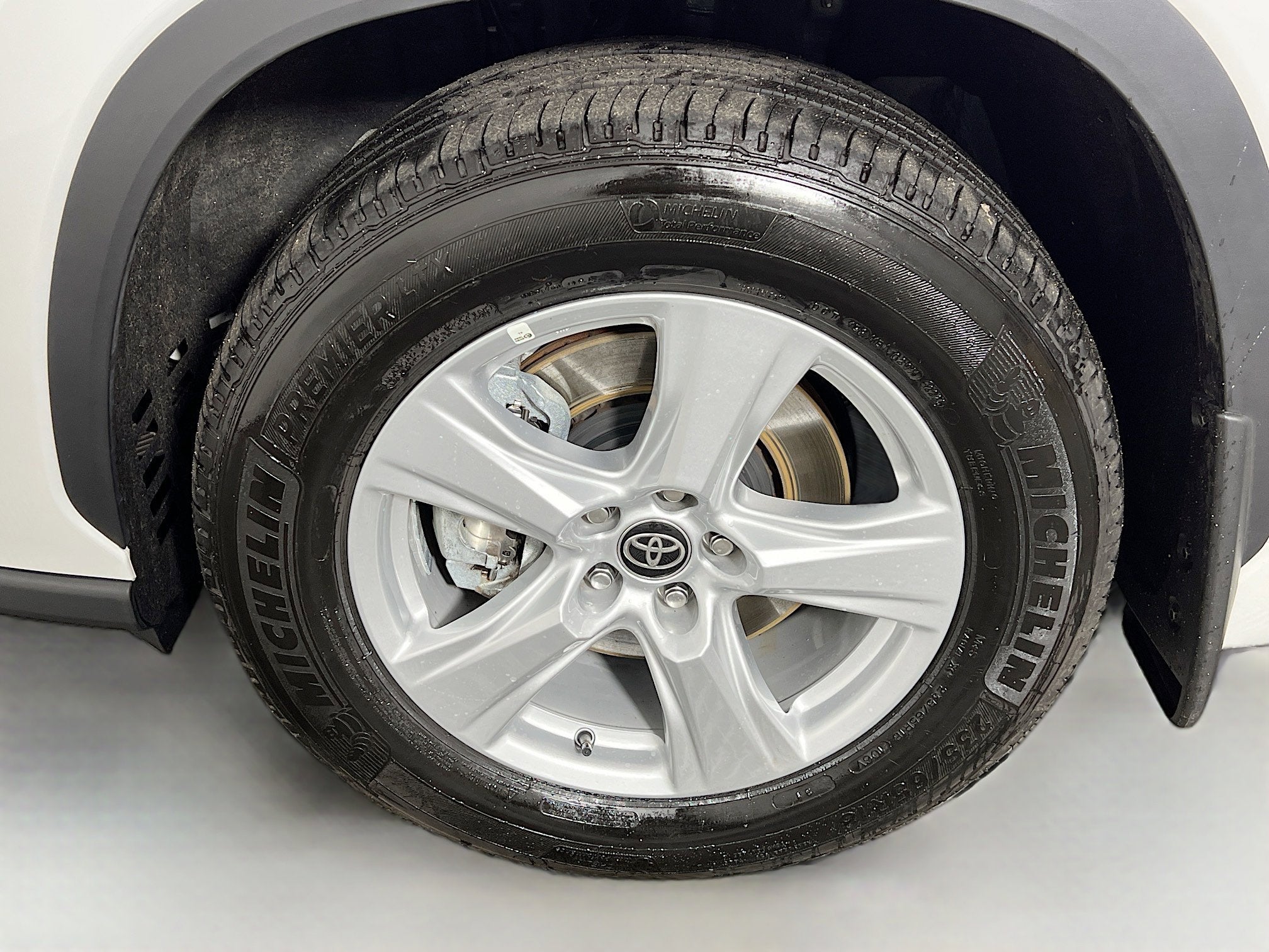 2025 Toyota Highlander LE