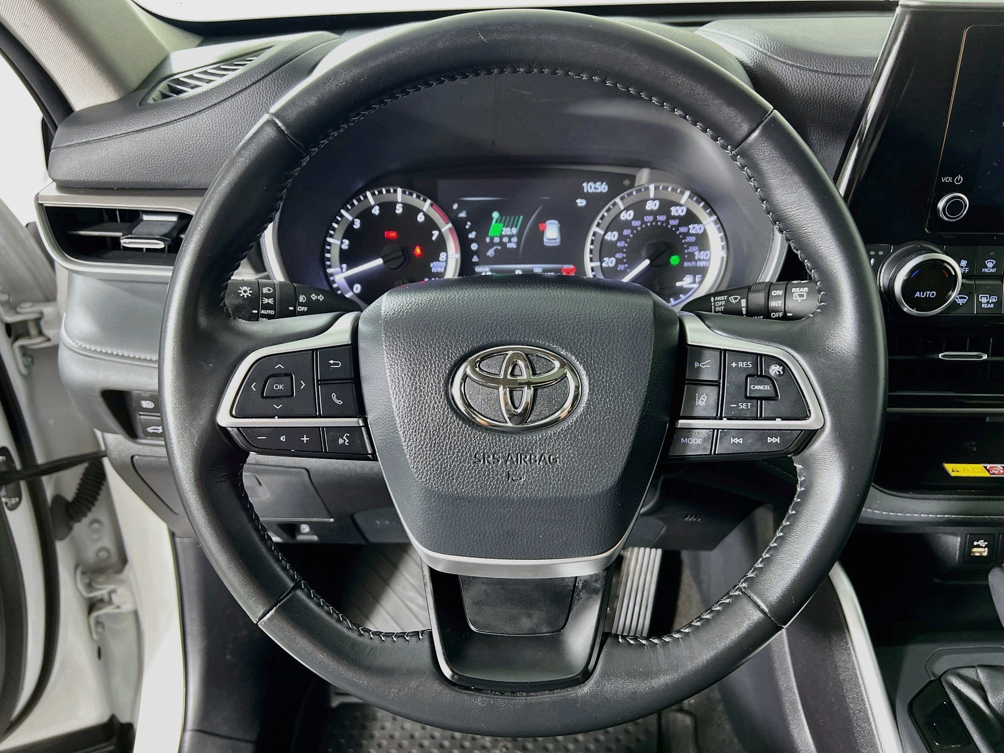 2026 Toyota Highlander Base