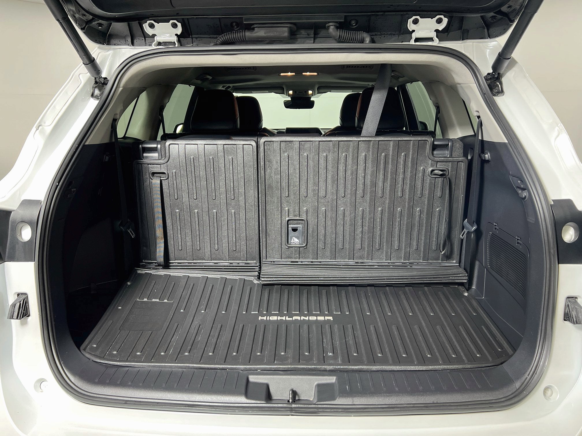 2026 Toyota Highlander Base