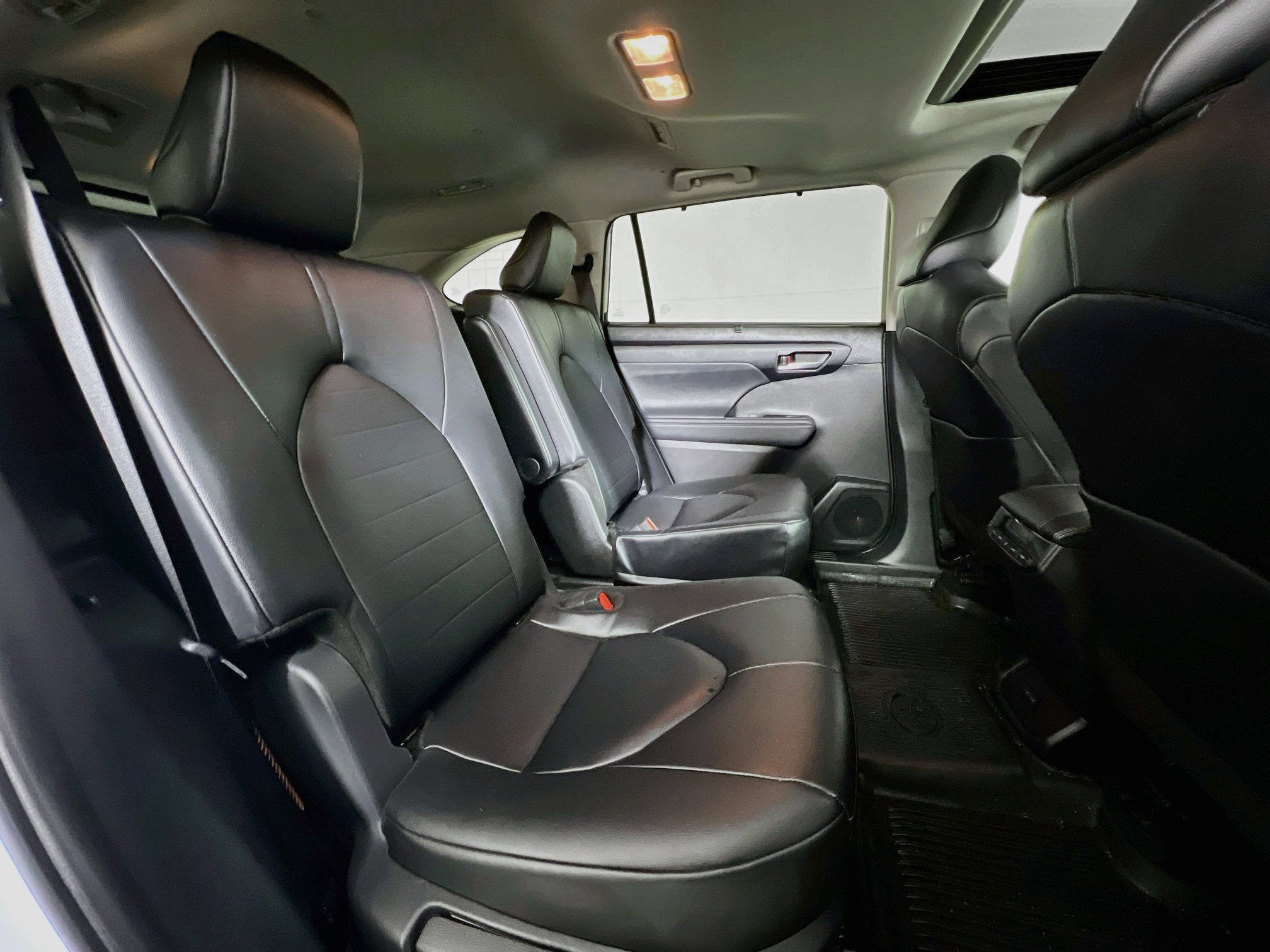 2026 Toyota Highlander Base