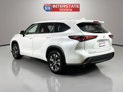 2026 Toyota Highlander Base