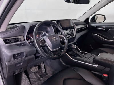 2026 Toyota Highlander Base