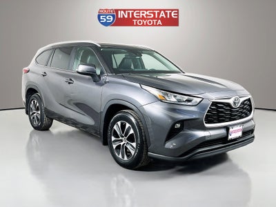 2023 Toyota Highlander Base