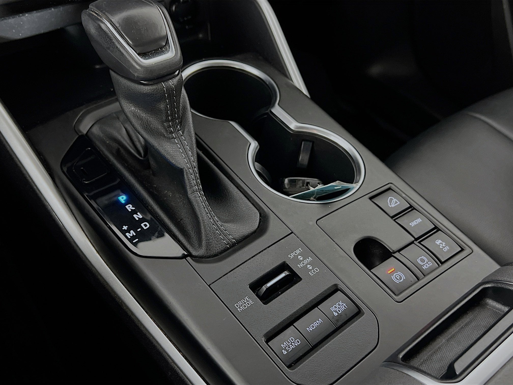 2023 Toyota Highlander Base