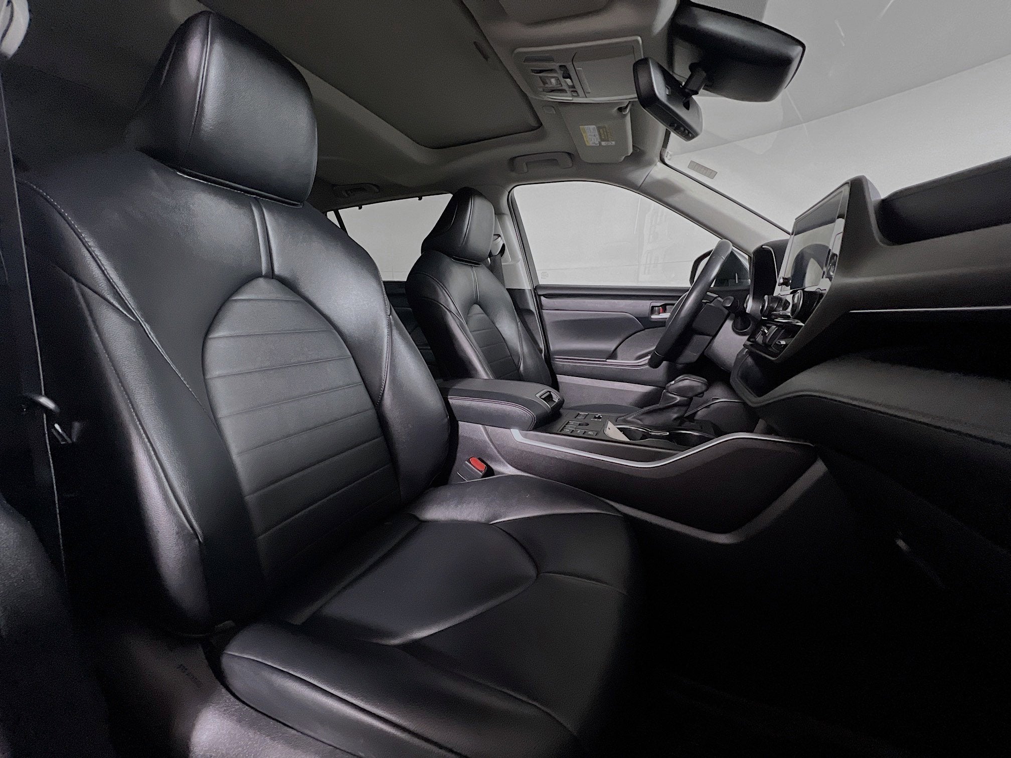 2023 Toyota Highlander Base