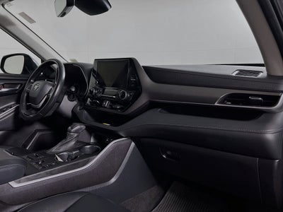 2023 Toyota Highlander Base