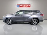 2023 Toyota Highlander Base