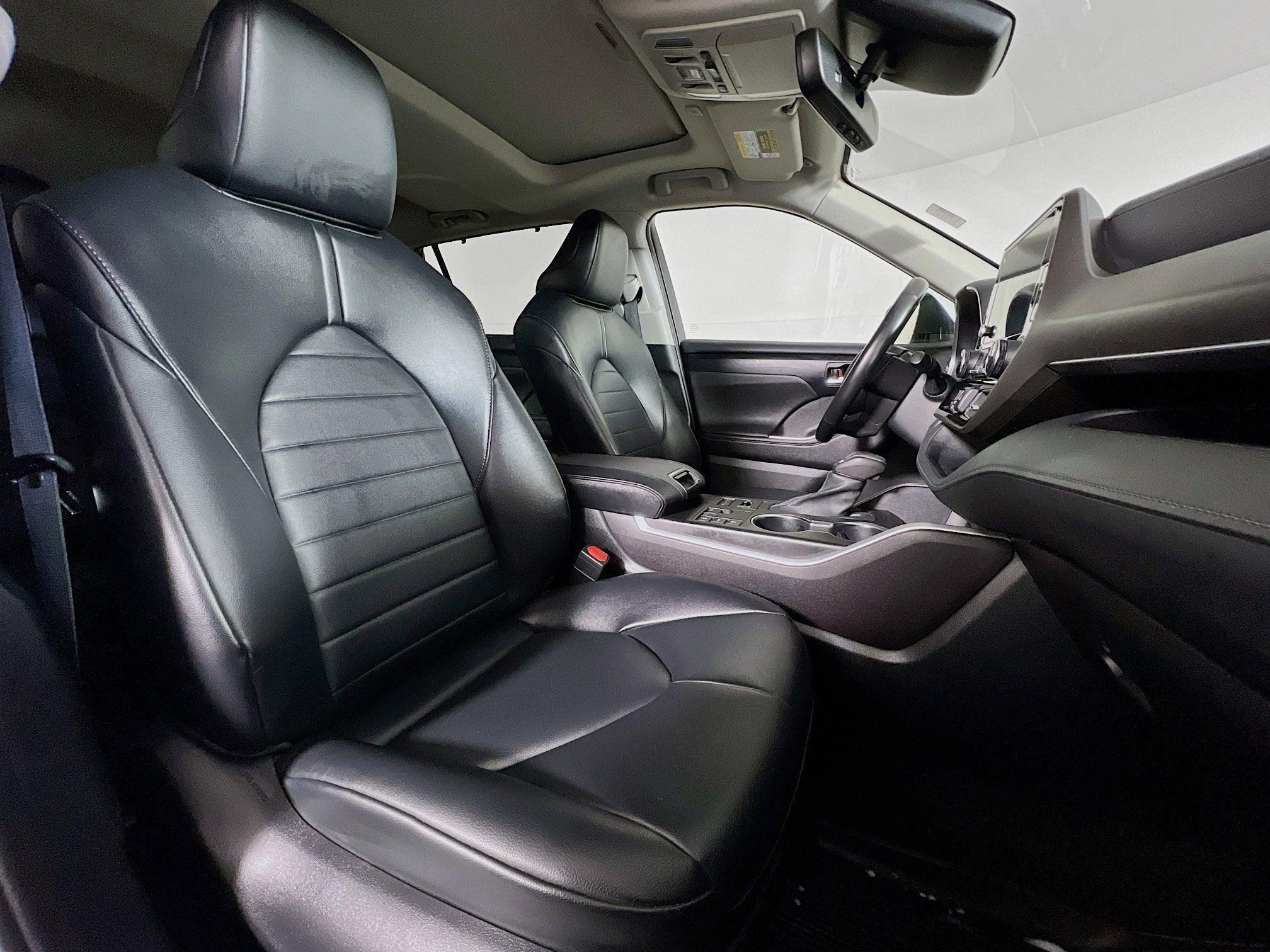 2023 Toyota Highlander Base