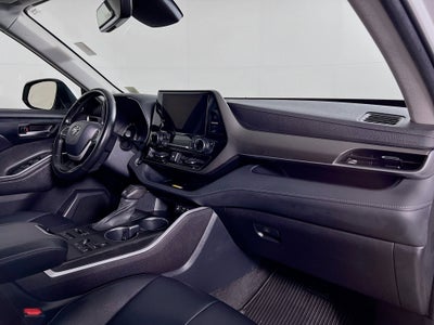 2023 Toyota Highlander Base