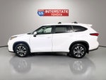 2023 Toyota Highlander Base