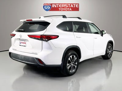 2023 Toyota Highlander Base