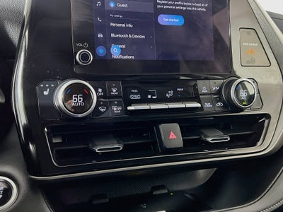 2024 Toyota Highlander Base