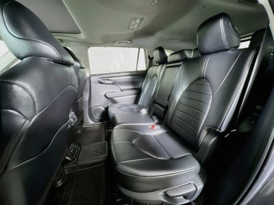 2024 Toyota Highlander Base