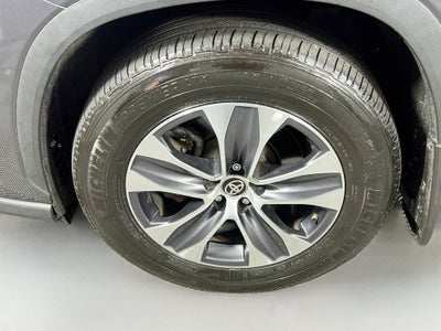 2024 Toyota Highlander Base