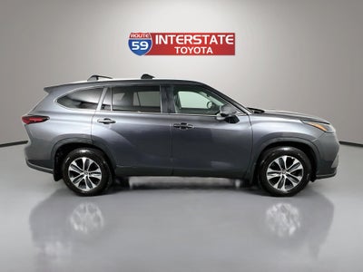 2024 Toyota Highlander Base