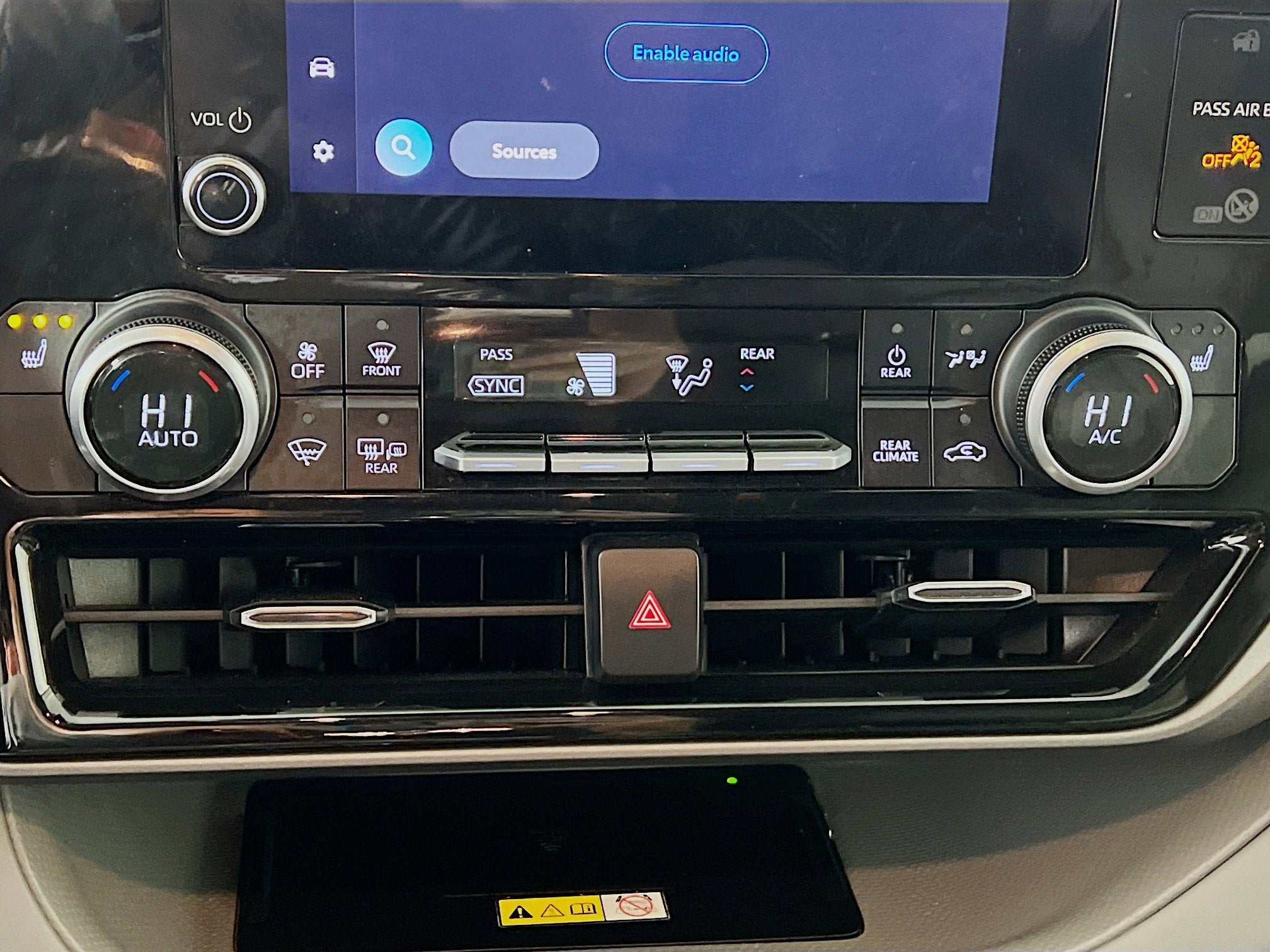 2023 Toyota Highlander Base