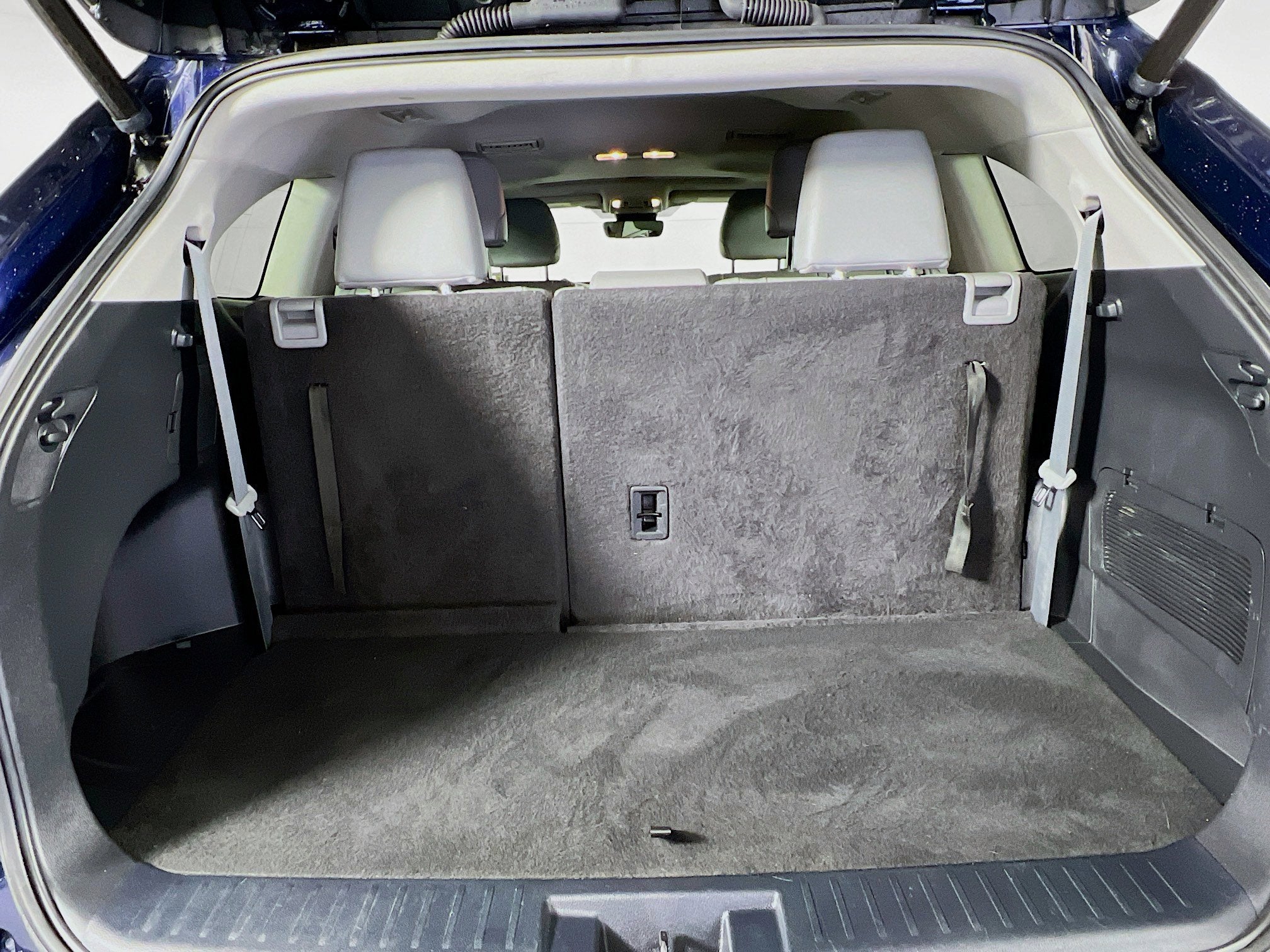 2023 Toyota Highlander Base