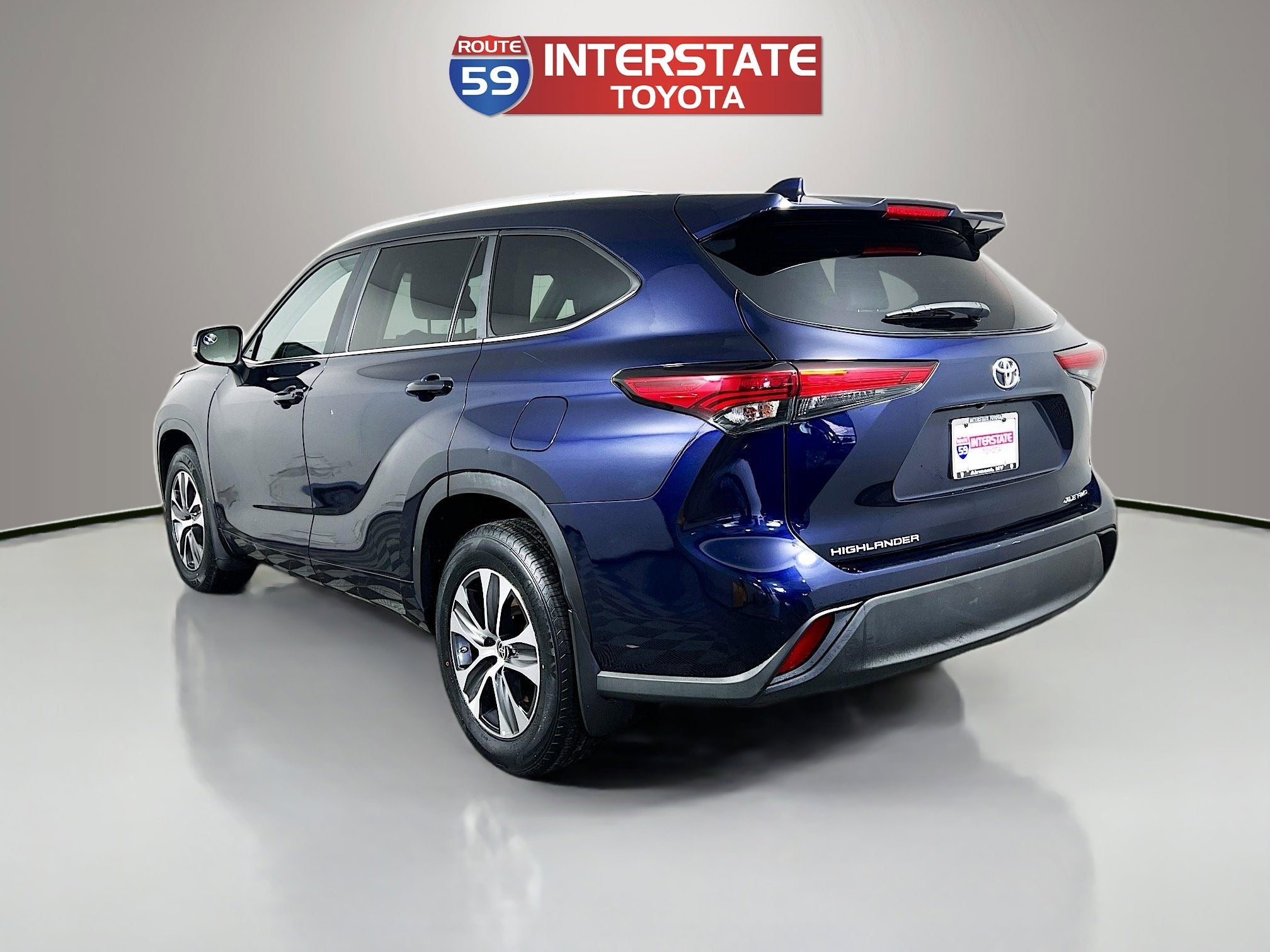 2023 Toyota Highlander Base