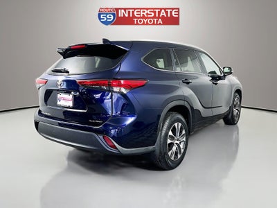 2023 Toyota Highlander Base