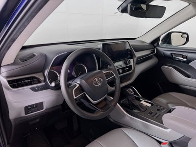 2023 Toyota Highlander Base