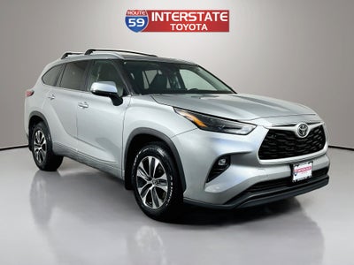 2023 Toyota Highlander Base