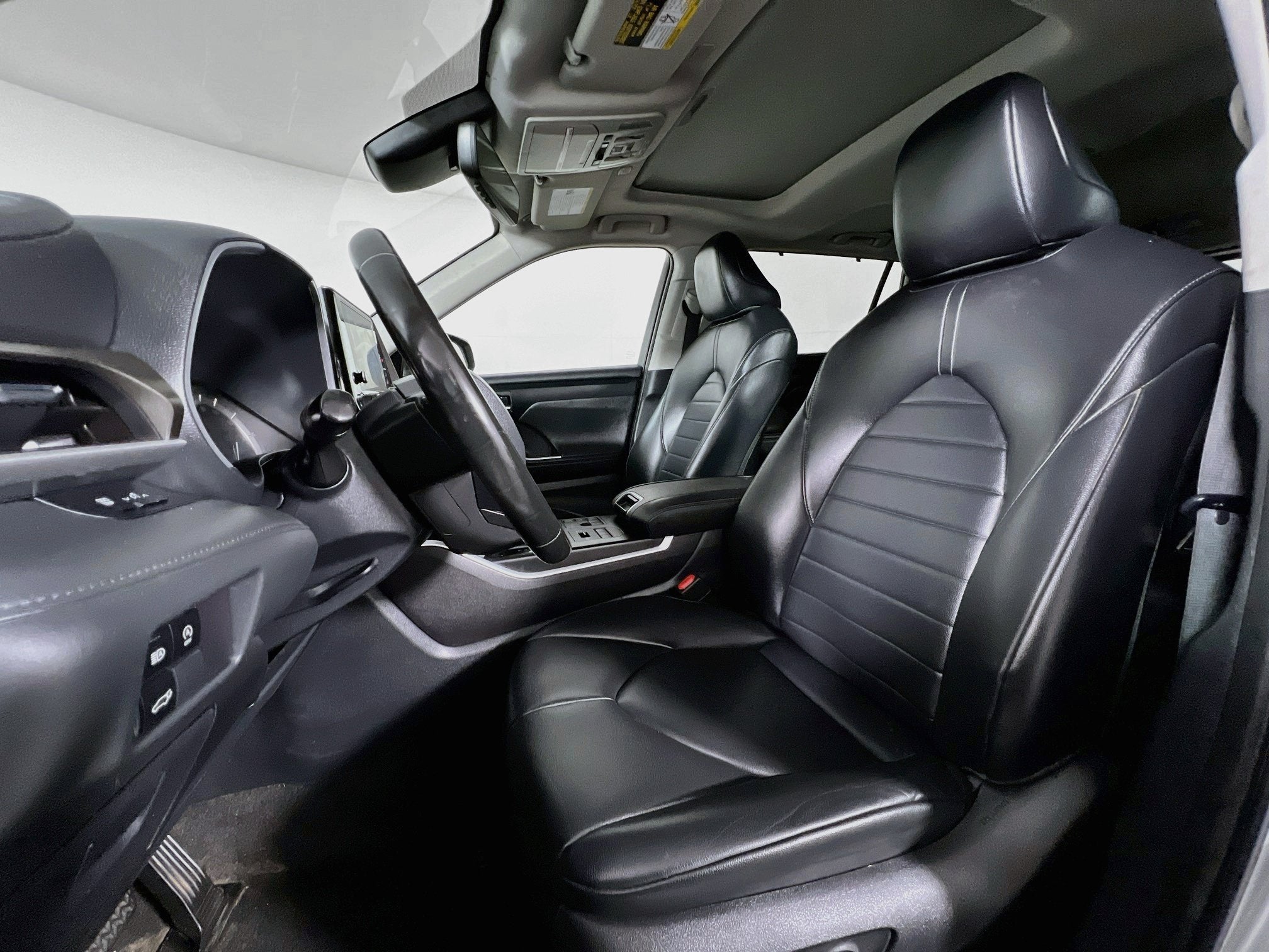 2023 Toyota Highlander Base