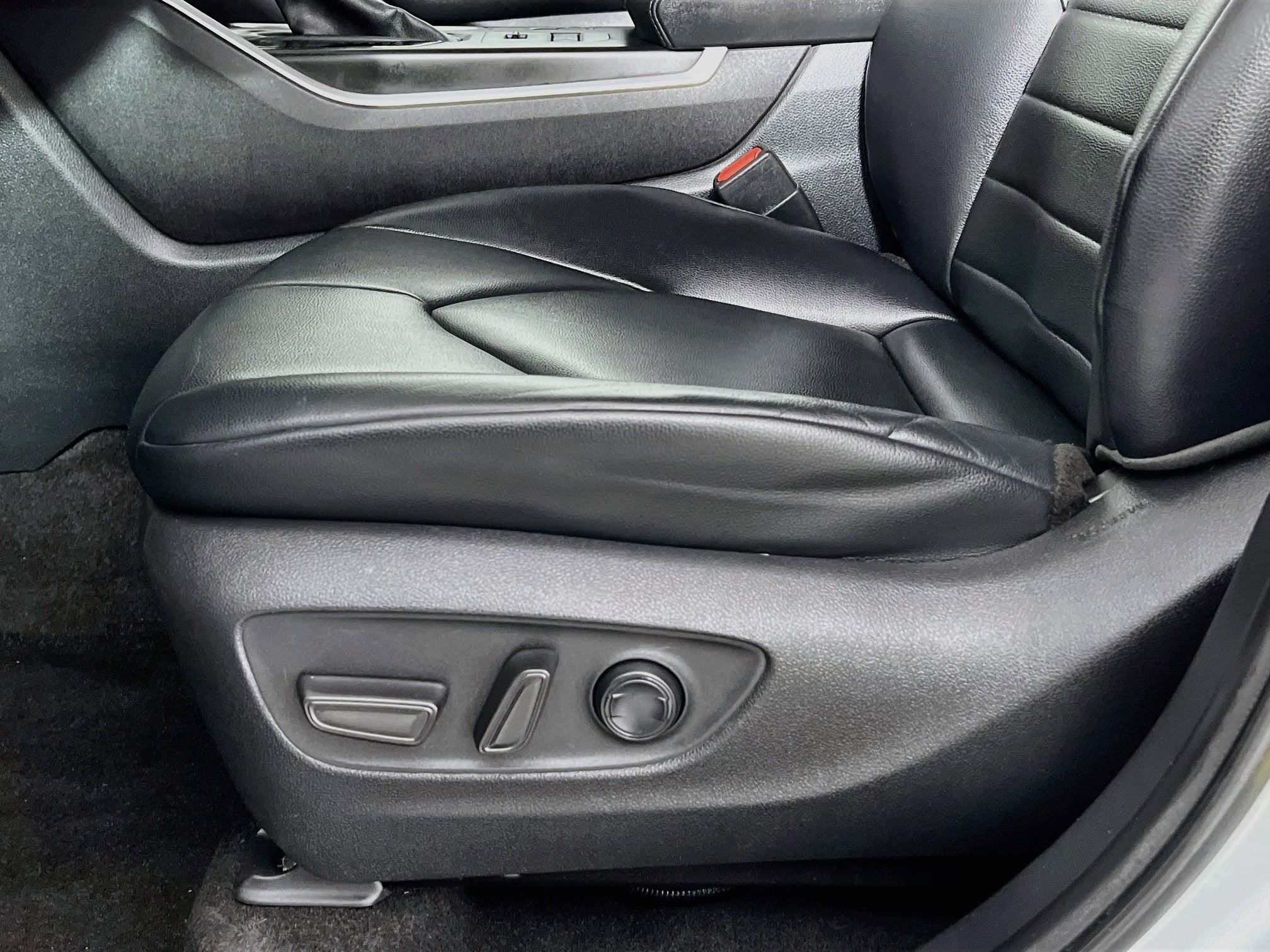 2023 Toyota Highlander Base