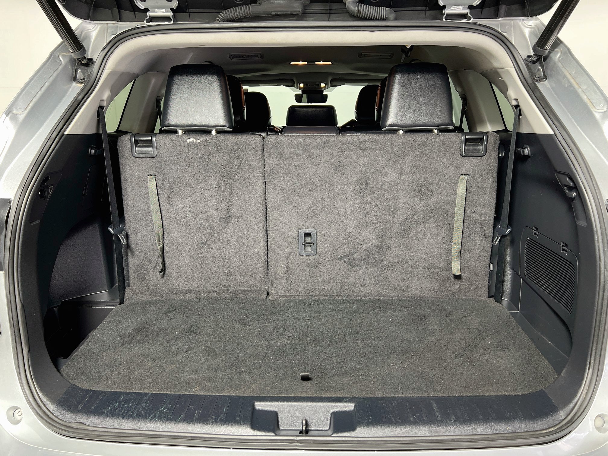 2023 Toyota Highlander Base
