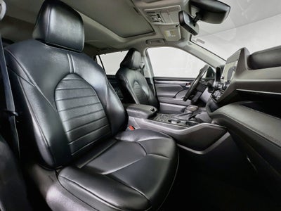 2023 Toyota Highlander Base