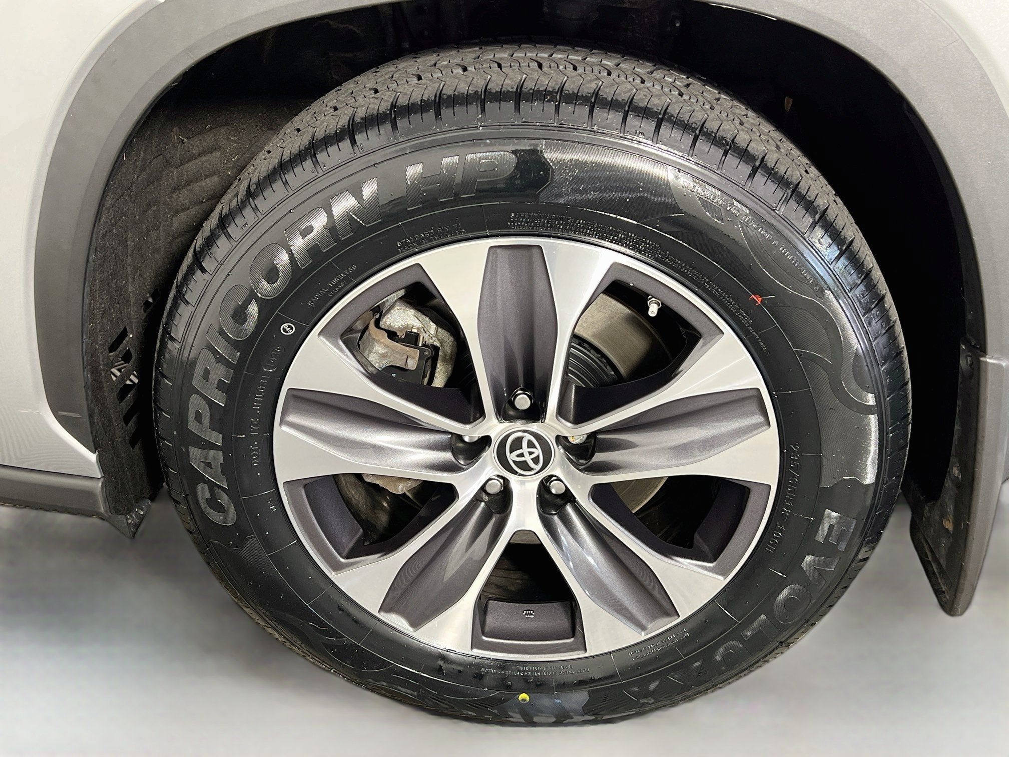 2023 Toyota Highlander Base